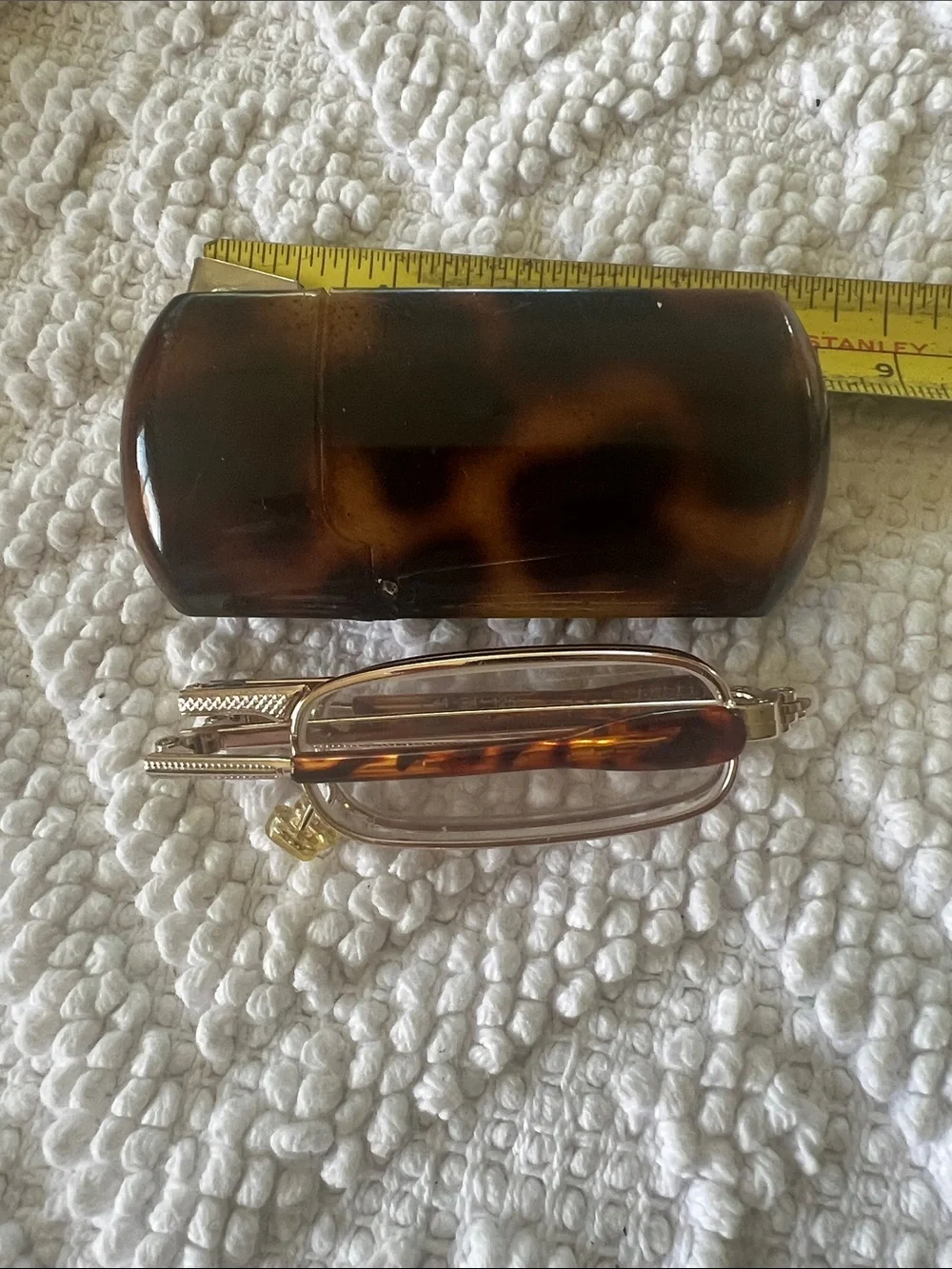 +2.75Tortoiseshell Compact Glasses with Gold  and Tortoiseshell